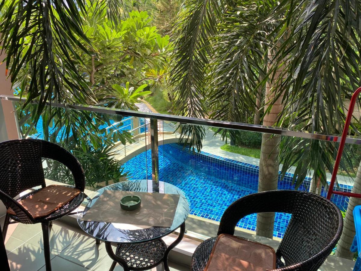 Dusit Grand Park Condo Pattaya Exterior photo
