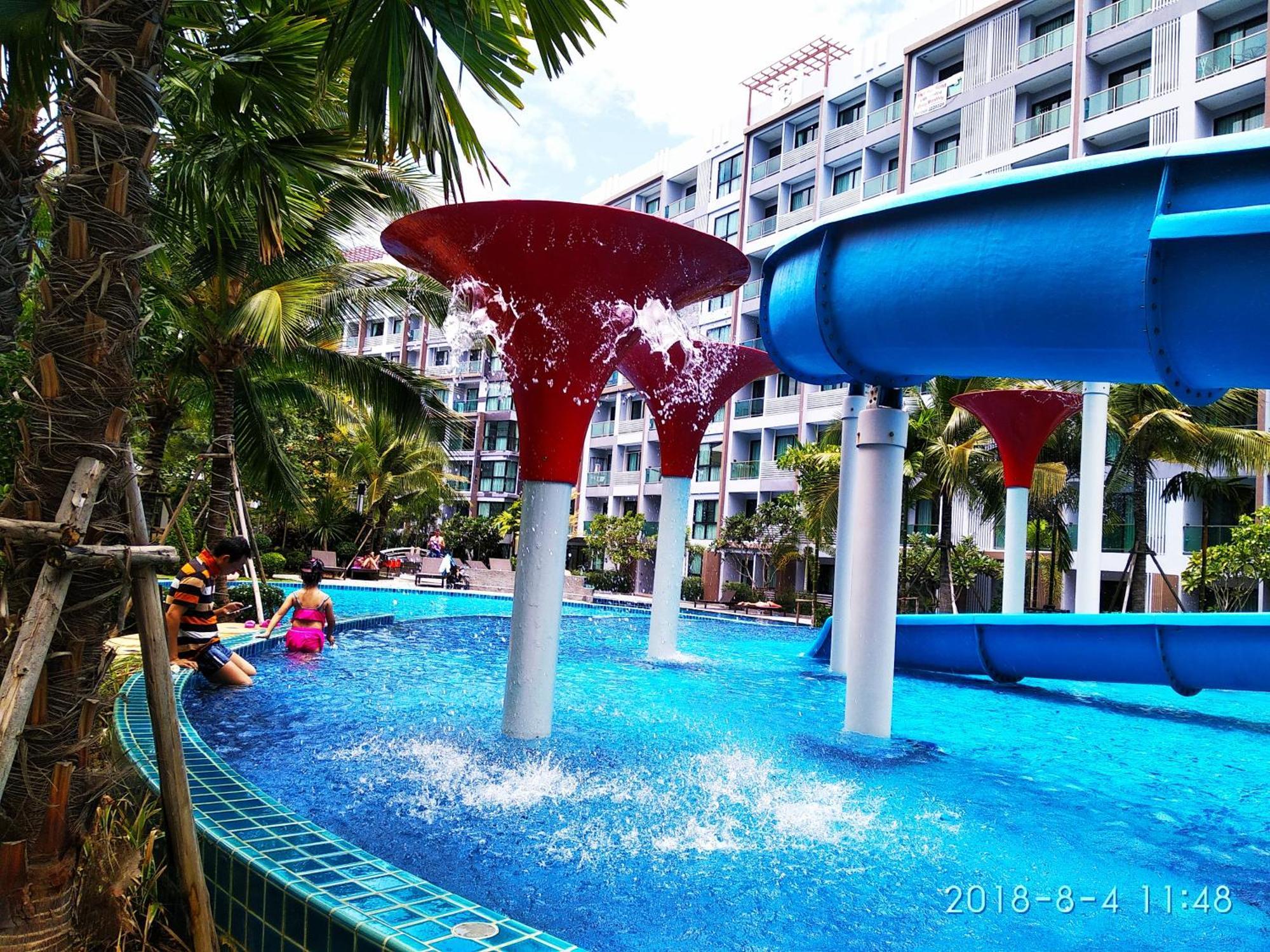 Dusit Grand Park Condo Pattaya Exterior photo